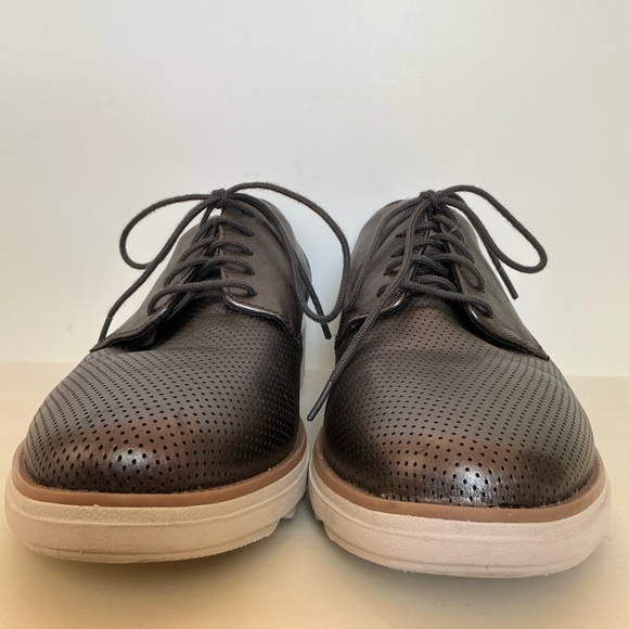 Clarks Womens Sharon Crystal Leather Platform Oxford. Metalliac Gray Size 10 - Picture 3 of 9
